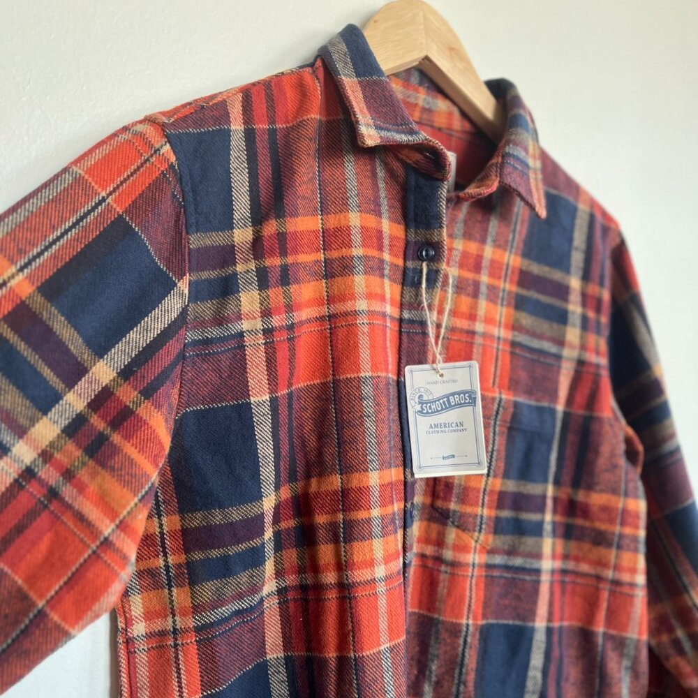"Schott Bros" hand crafted button down man shirt / new with tag / Size S